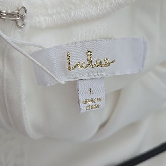 NWT Lulus Romantic Moments White Lace Long Sleeve Maxi Dress - Picture 10 of 10